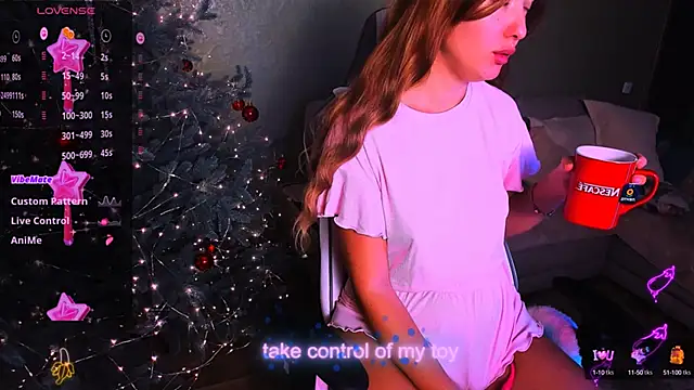 Snapshot of ReggieMeow chatting on 10, 1, 2025 ReggieMeow online show from 10, 1, 2025