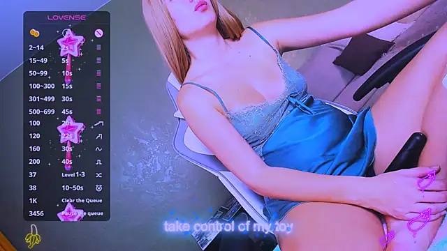 Snapshot of ReggieMeow chatting on 23, 3, 2025 ReggieMeow online show from 23, 3, 2025