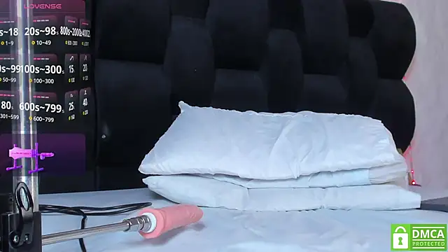 Snapshot of Eris_Rose chatting on 6, 3, 2025 Eris Rose online show from 6, 3, 2025