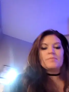 EverlynnCynn20 online show from 10, 3, 2025