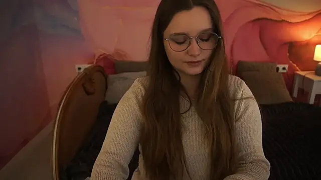 MagicPeachh  online show from 9, 11, 2025