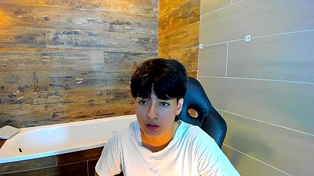 Snapshot of Bryce_Evans chatting on 27, 2, 2025 Bryce Evans online show from 27, 2, 2025