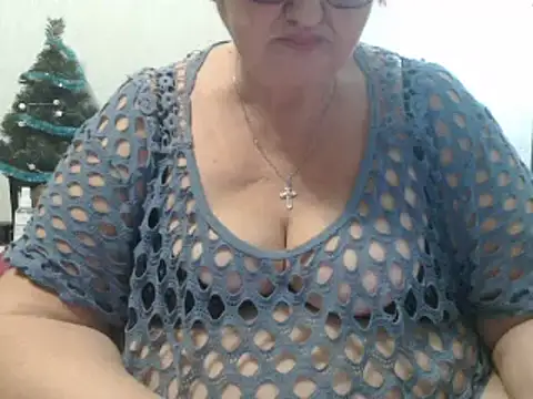 DeniseeRose online show from 5, 1, 2025