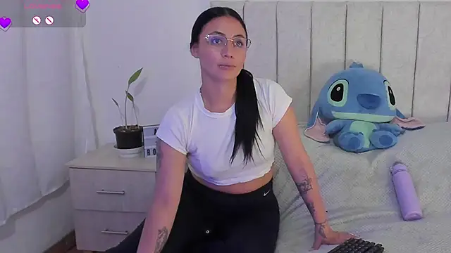 Snapshot of anny_roberts chatting on 26, 11, 2025 anny roberts online show from 26, 11, 2025