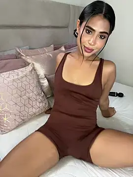 HaileyBaldwin online show from 27, 1, 2025