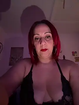 Snapshot of DeeLight124 chatting on 22, 11, 2025 DeeLight124 online show from 22, 11, 2025