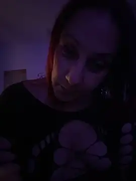 Snapshot of DeeLight124 chatting on 25, 11, 2025 DeeLight124 online show from 25, 11, 2025