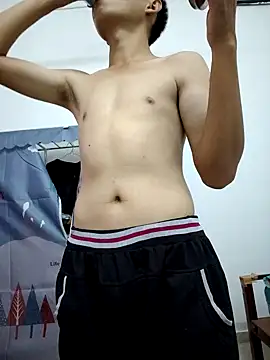 Snapshot of LiuQianXi5726 chatting on 18, 3, 2025 LiuQianXi5726 online show from 18, 3, 2025