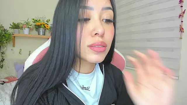 Snapshot of Starliee__ chatting on 8, 3, 2025 Starliee online show from 8, 3, 2025