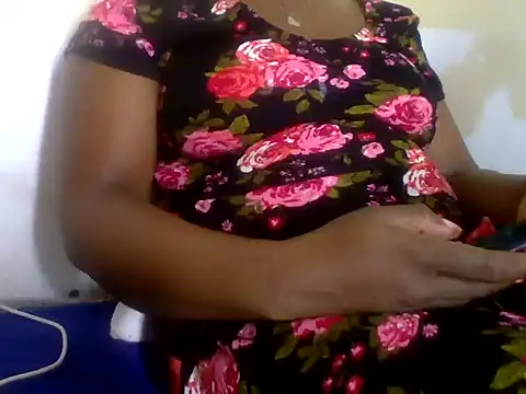 Hot-zeenah online show from 3, 10, 2025