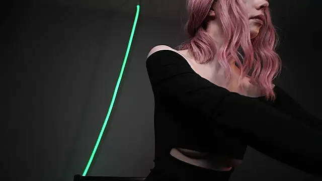 ginger hugs online show from 11, 3, 2026