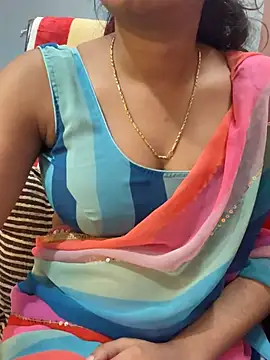 Spicy sari girl online show from 4, 1, 2025