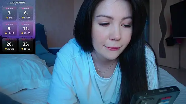 AlexaCruze online show from 9, 3, 2025