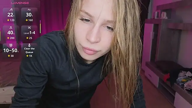 Snapshot of Elis_Fox chatting on 5, 4, 2026 Elis Fox online show from 5, 4, 2026