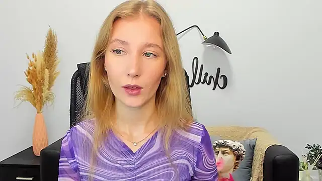 Snapshot of LolaWilsons chatting on 17, 1, 2025 LolaWilsons online show from 17, 1, 2025