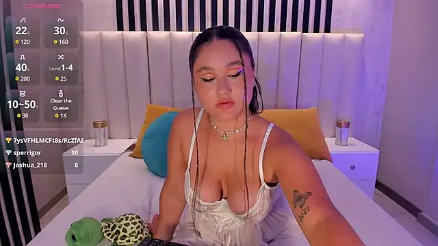 SamanthaConnor  online show from 6, 2, 2025