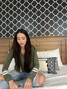 Amber Rush  online show from 17, 2, 2025