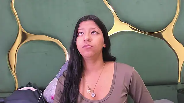 Snapshot of VaneLin18 chatting on 5, 12, 2025 VaneLin18 online show from 5, 12, 2025