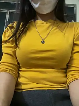 Snapshot of Tuongvy05 chatting on 2, 1, 2025 Tuongvy05 online show from 2, 1, 2025