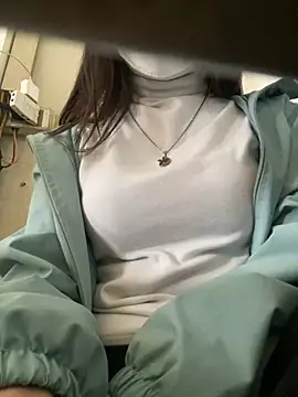 Snapshot of Tuongvy05 chatting on 14, 1, 2025 Tuongvy05 online show from 14, 1, 2025