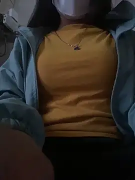 Snapshot of Tuongvy05 chatting on 14, 1, 2025 Tuongvy05 online show from 14, 1, 2025