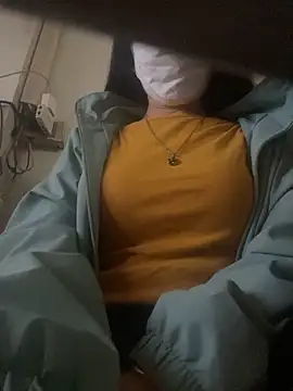 Snapshot of Tuongvy05 chatting on 16, 1, 2025 Tuongvy05 online show from 16, 1, 2025