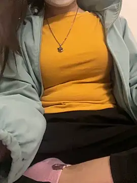 Snapshot of Tuongvy05 chatting on 16, 1, 2025 Tuongvy05 online show from 16, 1, 2025