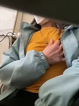 Snapshot of Tuongvy05 chatting on 20, 1, 2025 Tuongvy05 online show from 20, 1, 2025