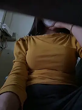 Snapshot of Tuongvy05 chatting on 22, 3, 2025 Tuongvy05 online show from 22, 3, 2025