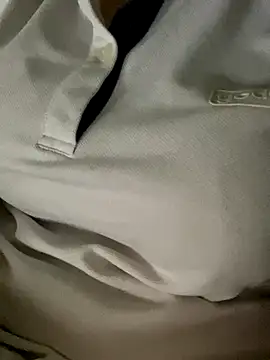 Snapshot of Tuongvy05 chatting on 23, 10, 2025 Tuongvy05 online show from 23, 10, 2025