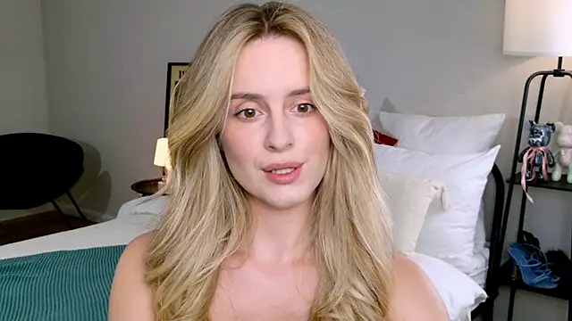 RozzitaBedberry online show from 12, 10, 2025