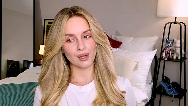 RozzitaBedberry online show from 17, 10, 2025