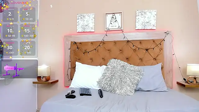 CristalLoren online show from 18, 12, 2025