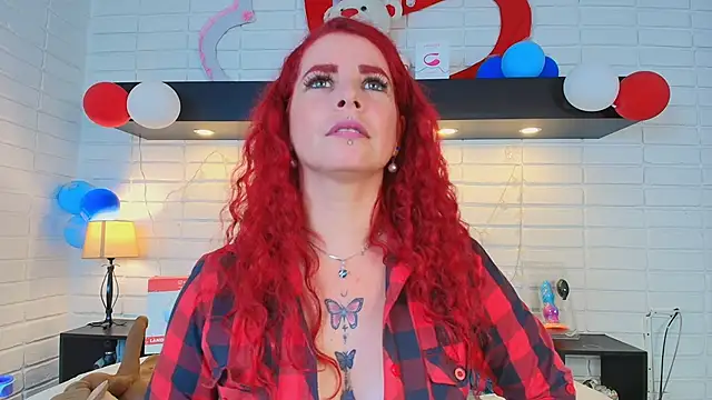 Snapshot of HannaBrave chatting on 19, 2, 2025 HannaBrave online show from 19, 2, 2025