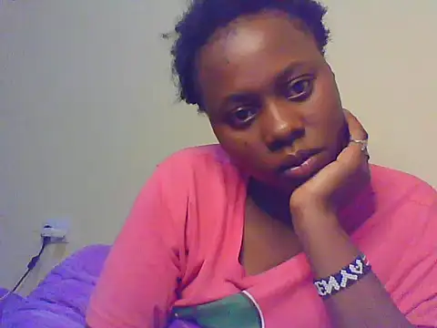 Snapshot of EBONYVANILLA02 chatting on 13, 11, 2025 EBONYVANILLA02 online show from 13, 11, 2025