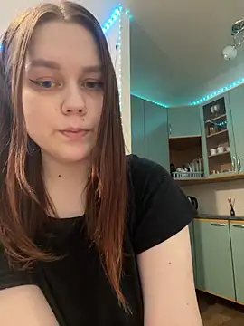 Marylallka5 online show from 2, 12, 2024