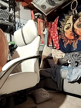 Gillygilly76 online show from 16, 10, 2025