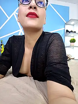 Snapshot of ValeryThunder chatting on 15, 2, 2025 ValeryThunder online show from 15, 2, 2025