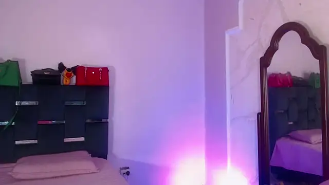 sexy-luna-star-ts online show from 2, 11, 2025