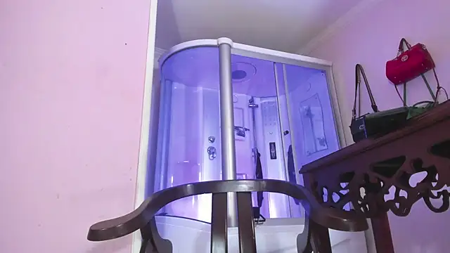 Snapshot of sexy-luna-star-ts chatting on 26, 11, 2025 sexy-luna-star-ts online show from 26, 11, 2025