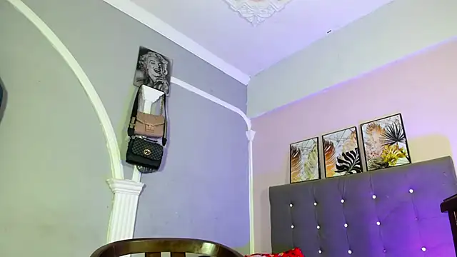 Snapshot of sexy-luna-star-ts chatting on 8, 1, 2026 sexy-luna-star-ts online show from 8, 1, 2026