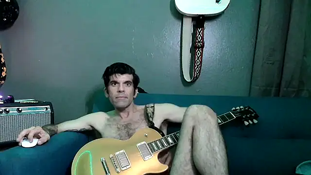 FlannelDong online show from 13, 11, 2025