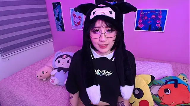 Snapshot of Miwa_violet chatting on 14, 12, 2025 Miwa violet online show from 14, 12, 2025