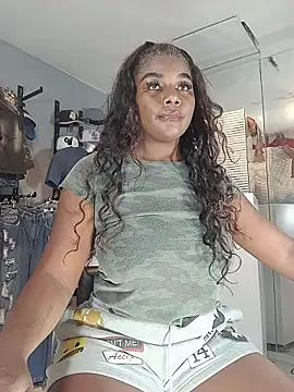 Snapshot of MAREIA_25 chatting on 29, 10, 2025 MAREIA 25 online show from 29, 10, 2025