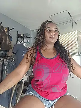 Snapshot of MAREIA_25 chatting on 4, 11, 2025 MAREIA 25 online show from 4, 11, 2025