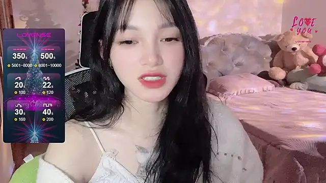 Snapshot of ___Nari___ chatting on 8, 1, 2025 Nari online show from 8, 1, 2025