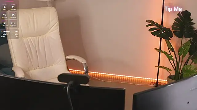 Dina Foxxx online show from 13, 11, 2025