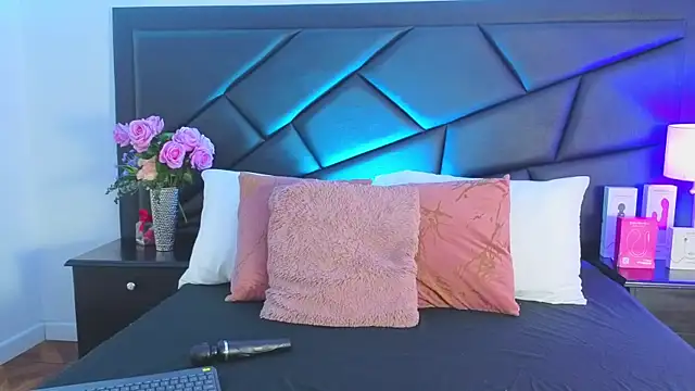 SophieCarther online show from 9, 1, 2026