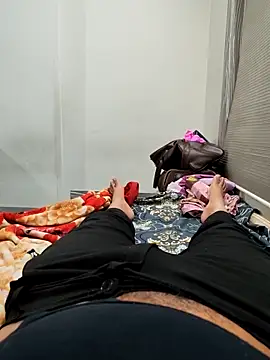 Snapshot of 143n143143 chatting on 16, 11, 2025 143n143143 online show from 16, 11, 2025