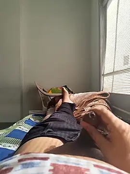 Snapshot of 143n143143 chatting on 18, 12, 2025 143n143143 online show from 18, 12, 2025